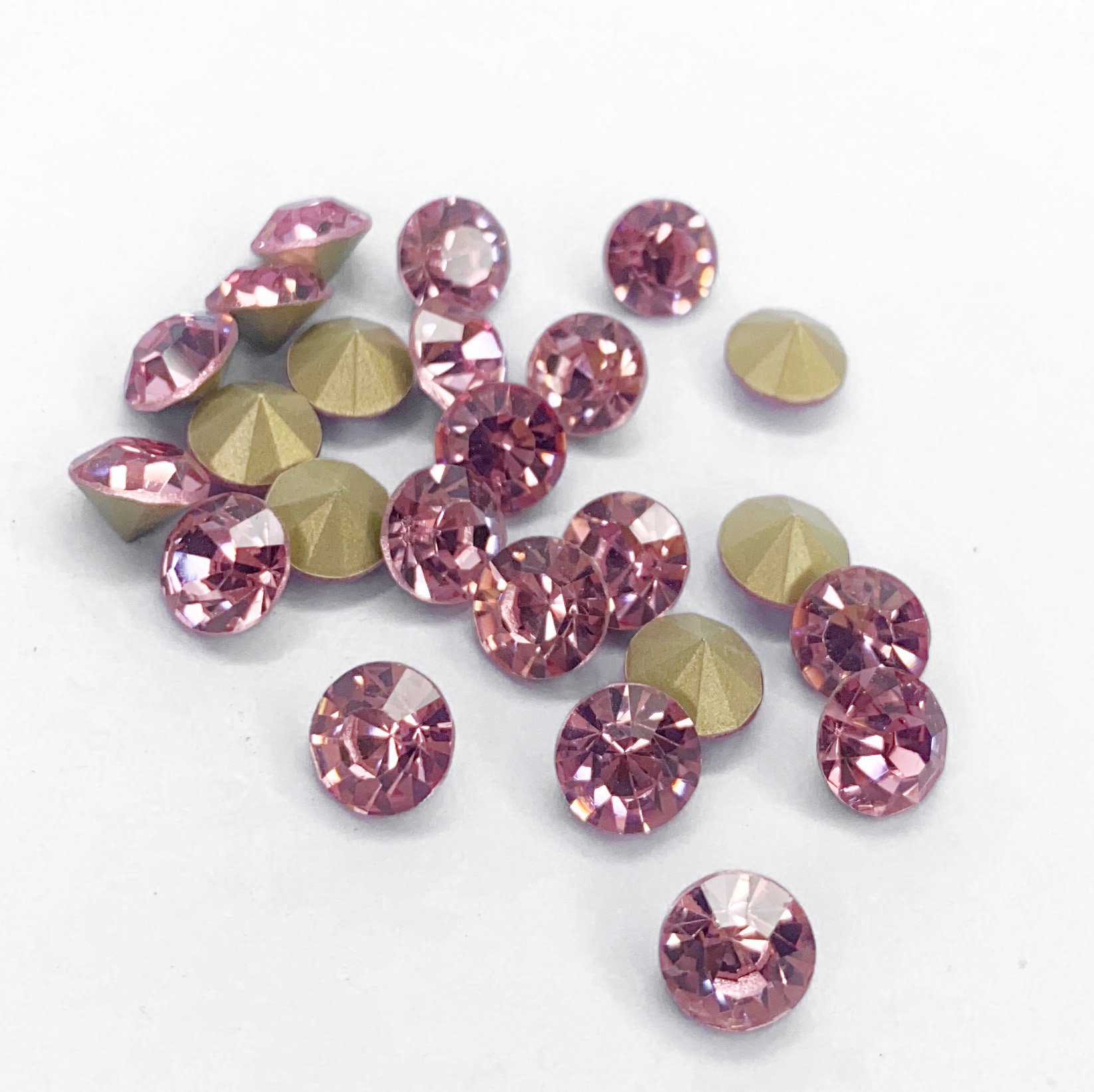 Strass light Rose - Oktant - Ornatos Bijuterias